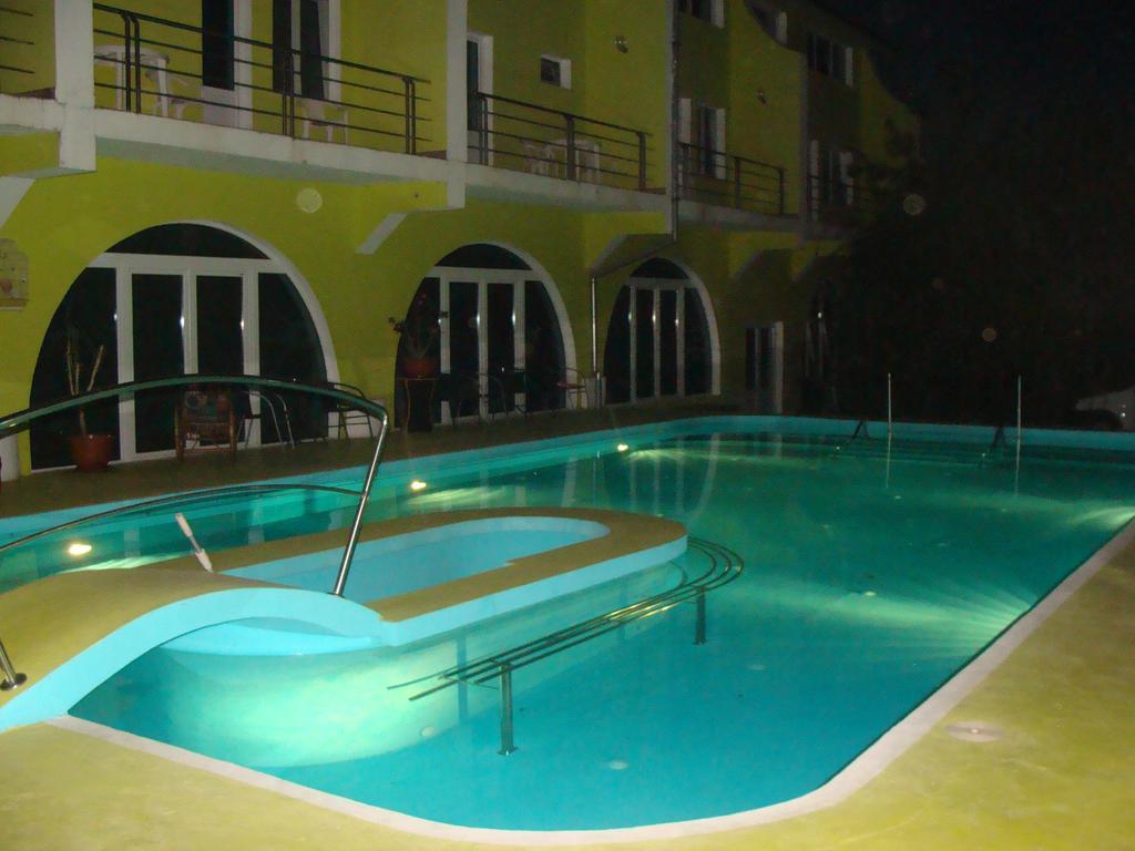 Pension Eclipse Oradea Εξωτερικό φωτογραφία