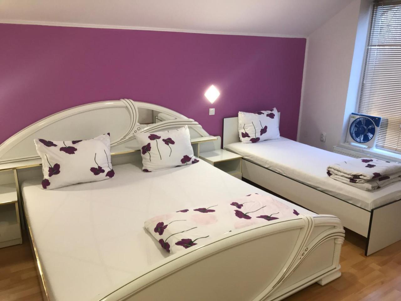 Pension Eclipse Oradea Εξωτερικό φωτογραφία